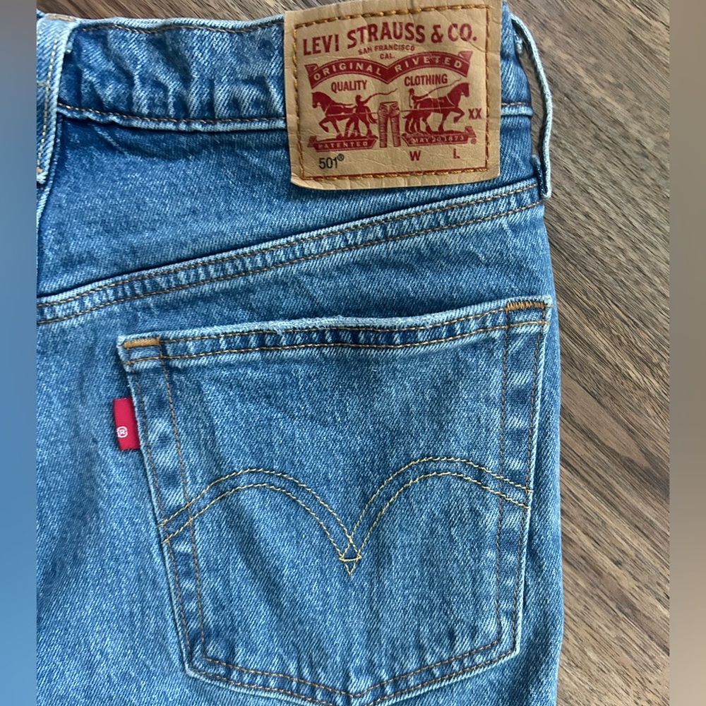 LEVI’S 501 High Rise Cutoff Denim Shorts 2.5” Western Indie Sleeze 90s Boho | 28 - Picture 8 of 10
